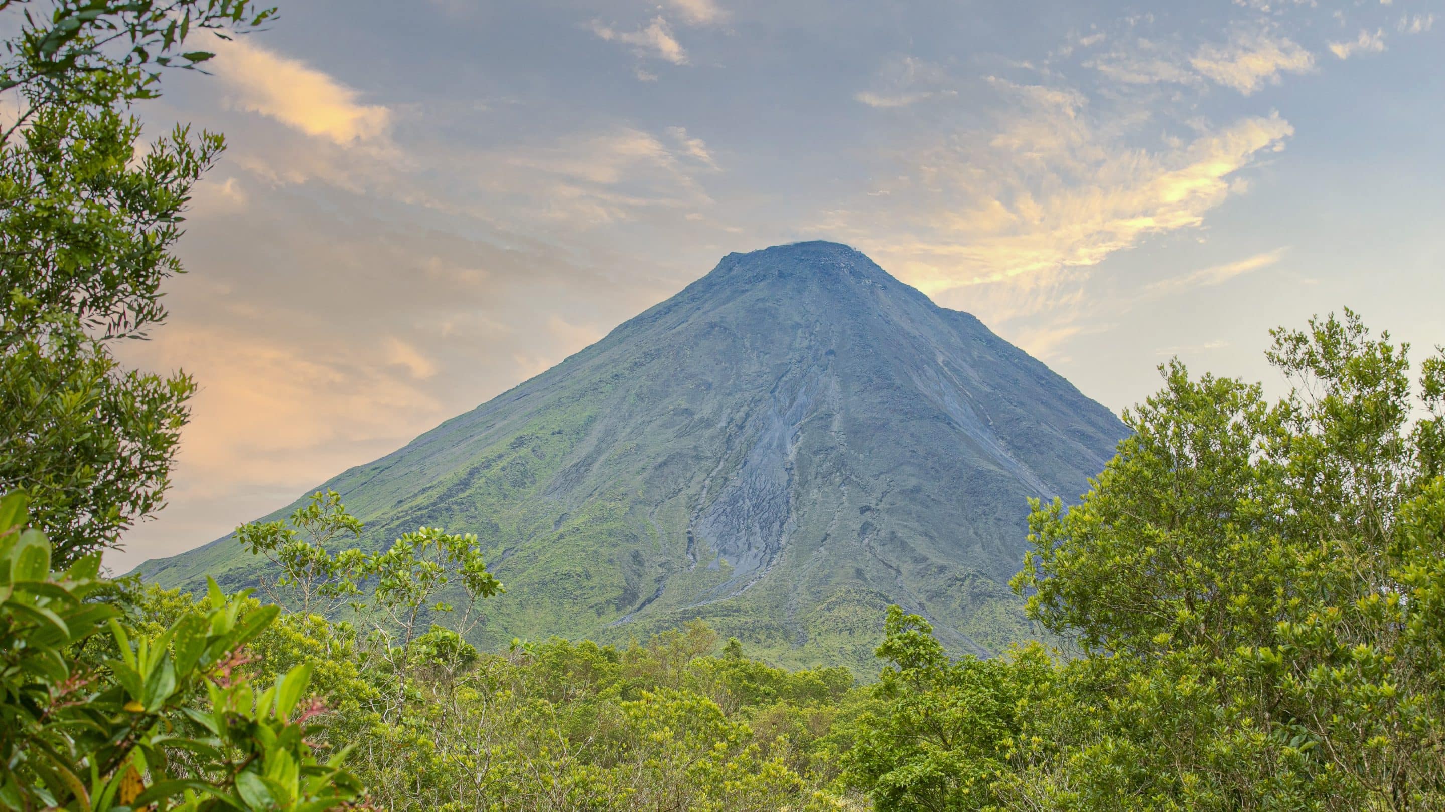 Costa Rica Weather In April Everything You Need to Know